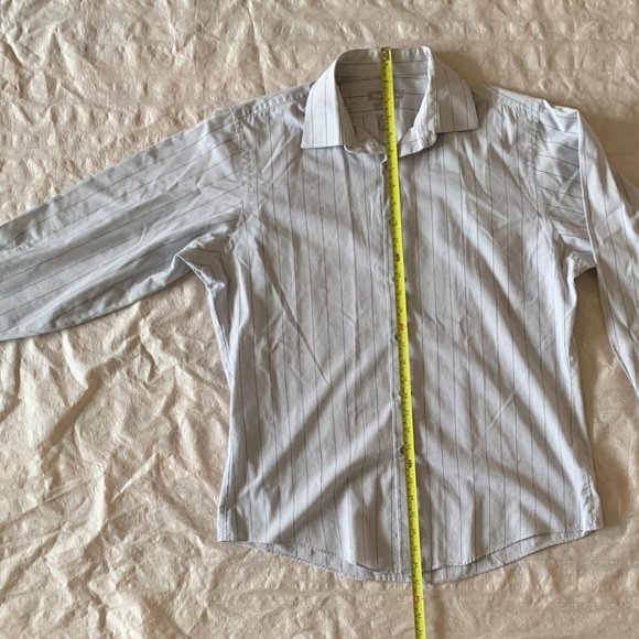 Van Heusen Men's Fitted Dress Shirt Button Down - 31" Length & 16.5 Collar - Picture 6 of 7